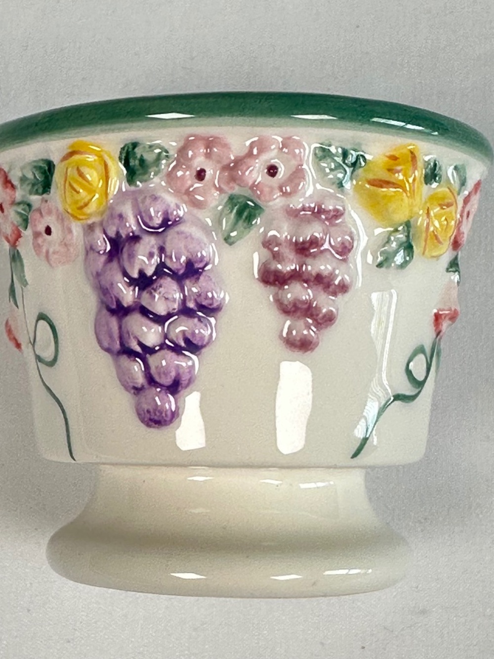 Yankee Candle Grapes & Vines Ceramic Votive Tealight Candle Holder Vintage 2 in.